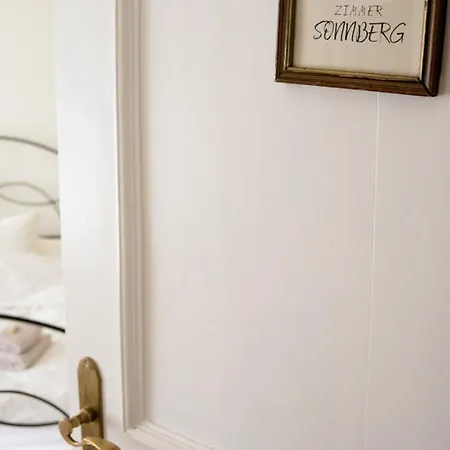 Grosskandlerhaus Affittacamere 3*